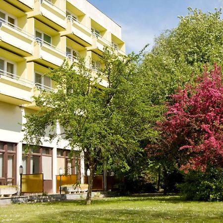 Club Aliga Retro Resort Balatonvilágos Værelse billede