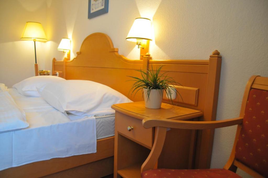 Club Aliga Retro Resort Balatonvilágos Værelse billede